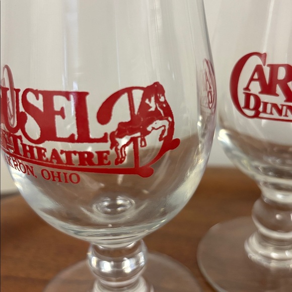 Carousel Dinner Theatre Glasses - Picture 7 of 8
